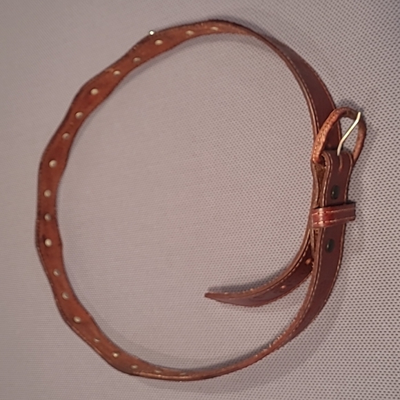 The Tooled Concho Belt- Black/Silver main image 0